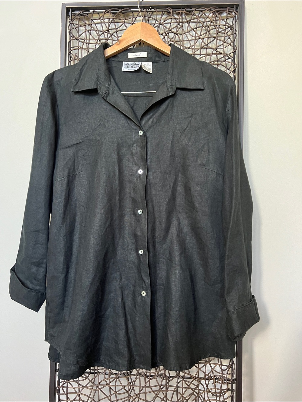 Edward 100% Irish Linen button down shirt black breast pocket women’s  XL